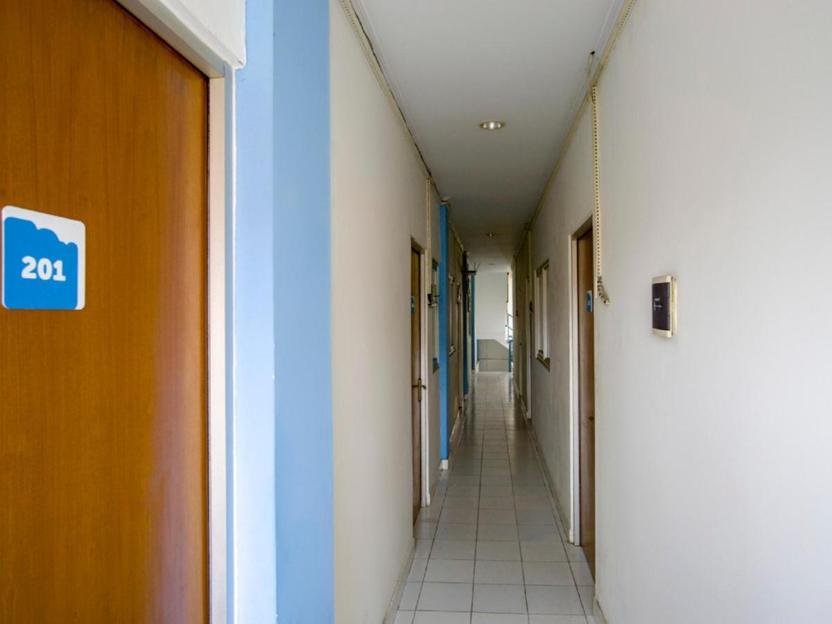 Hotel Oyo 3754 Prosperity Mansion Yakarta Exterior foto