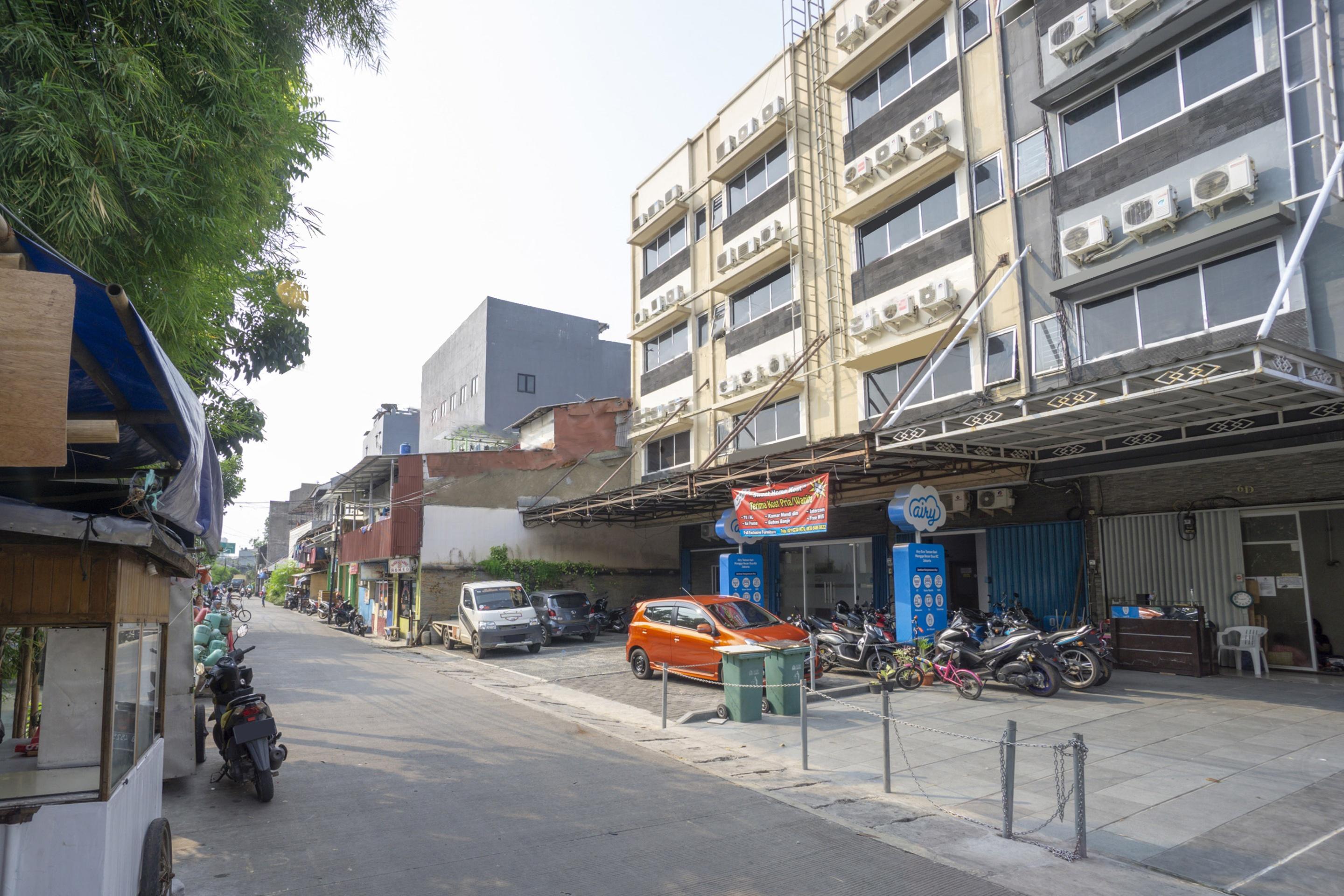 Hotel Oyo 3754 Prosperity Mansion Yakarta Exterior foto